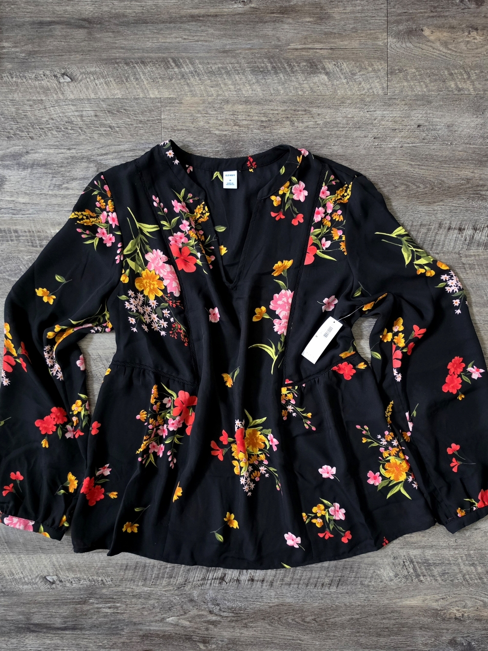 NWT Women's Flowy Blouse